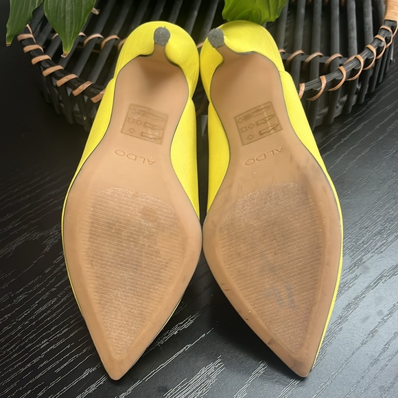 Chartreuse Aldo Slingback Pumps - Picture 5 of 8